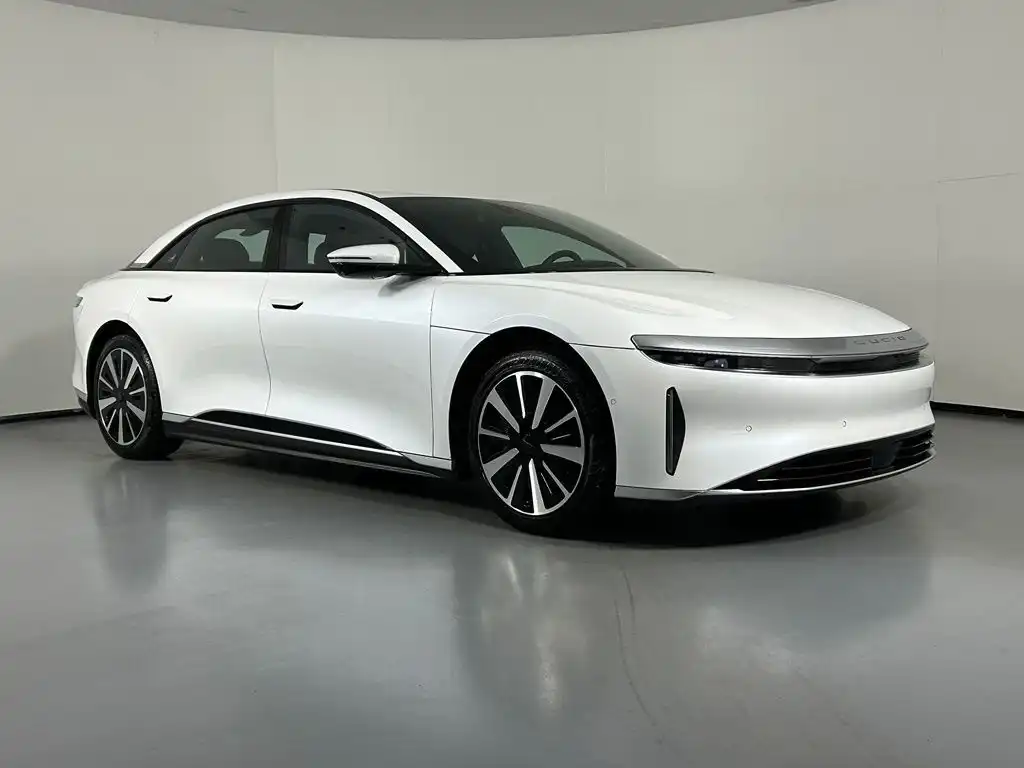 2024 Lucid Air Touring's photo