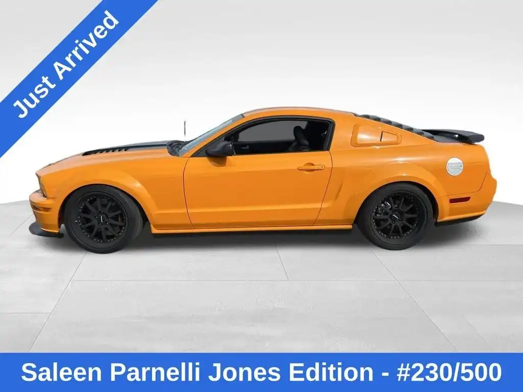 2007 Ford Mustang GT Deluxe's photo