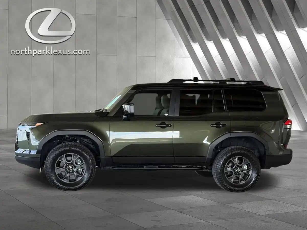 2025 Lexus GX 460 550 Overtrail's photo