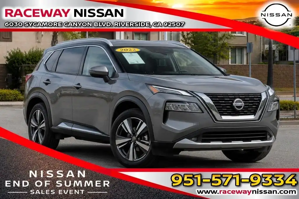 2022 Nissan Rogue SL FWD's photo