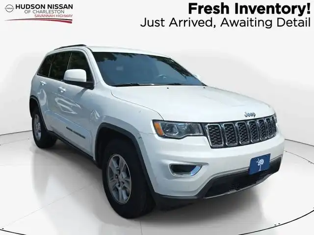 2017 Jeep Grand Cherokee Laredo E's photo