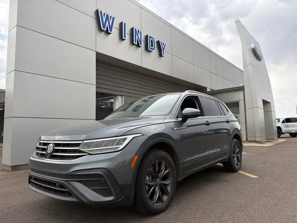 2024 Volkswagen Tiguan 2.0T SE 4Motion's photo