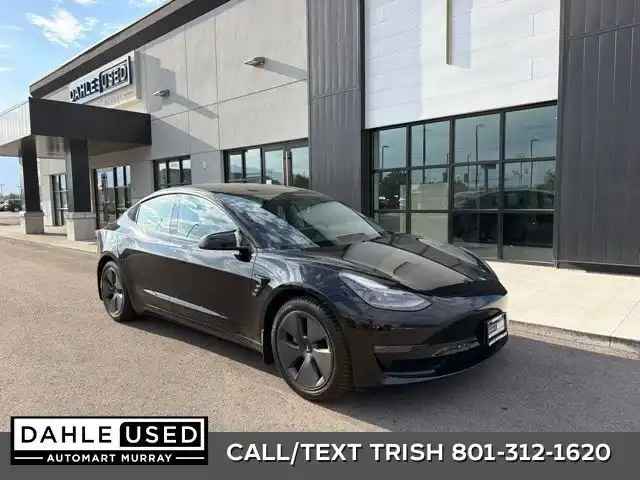 2022 Tesla Model 3 Long Range Dual Motor All-Wheel Drive's photo