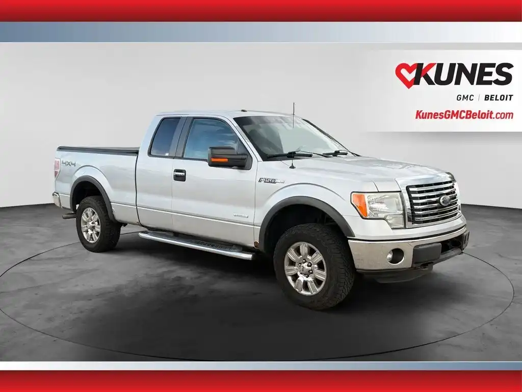 2011 Ford F-150 XLT 4WD SuperCab 145 in's photo