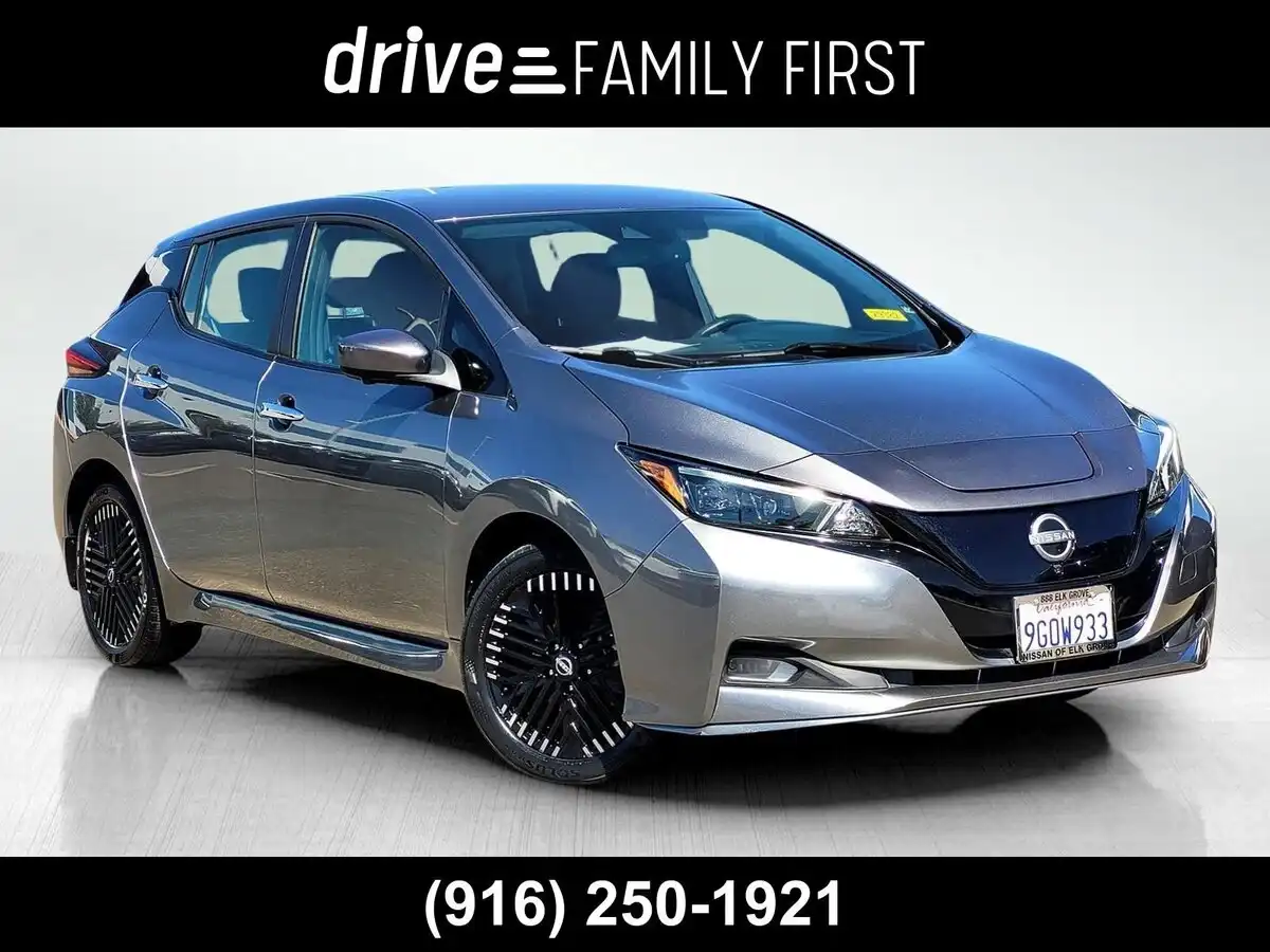 2023 Nissan Leaf SV Plus's photo