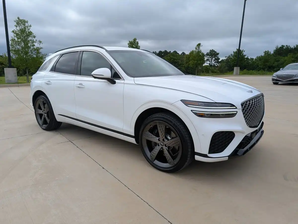 2025 Genesis GV70 3.5T Sport AWD's photo