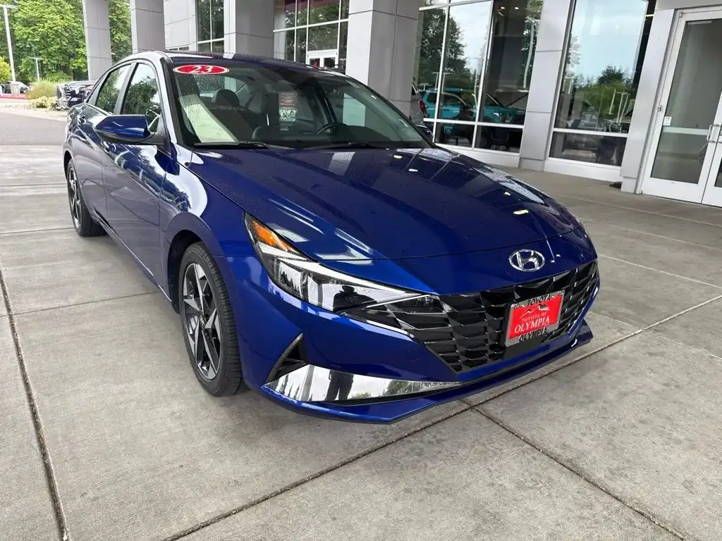 2023 Hyundai Elantra 2.0 Limited IVT SULEV's photo