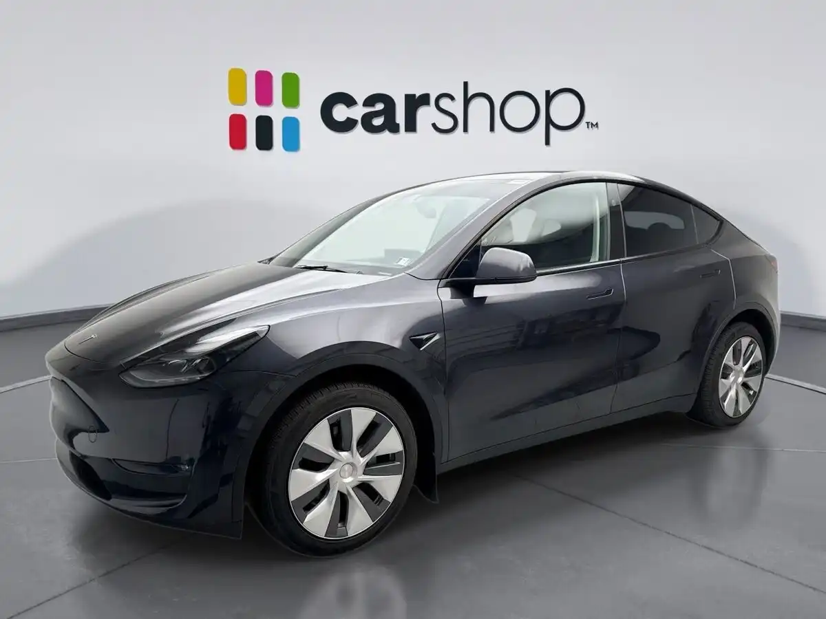 2024 Tesla Model Y Long Range Dual Motor All-Wheel Drive's photo
