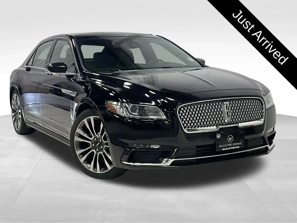 2017 Lincoln Continental Reserve AWD's photo