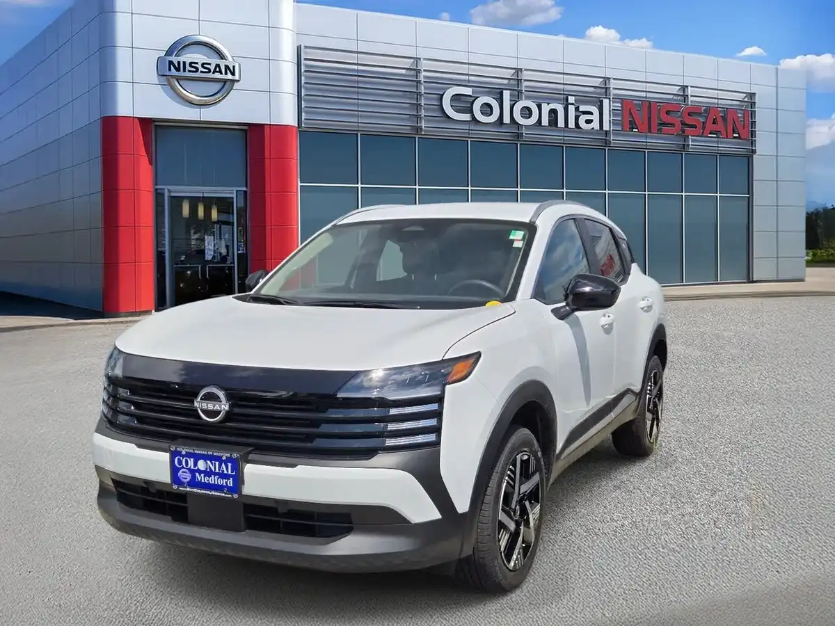 2026 Nissan Kicks 2.0 SV's photo
