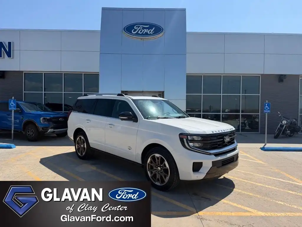2027 Ford Expedition King Ranch 4WD's photo