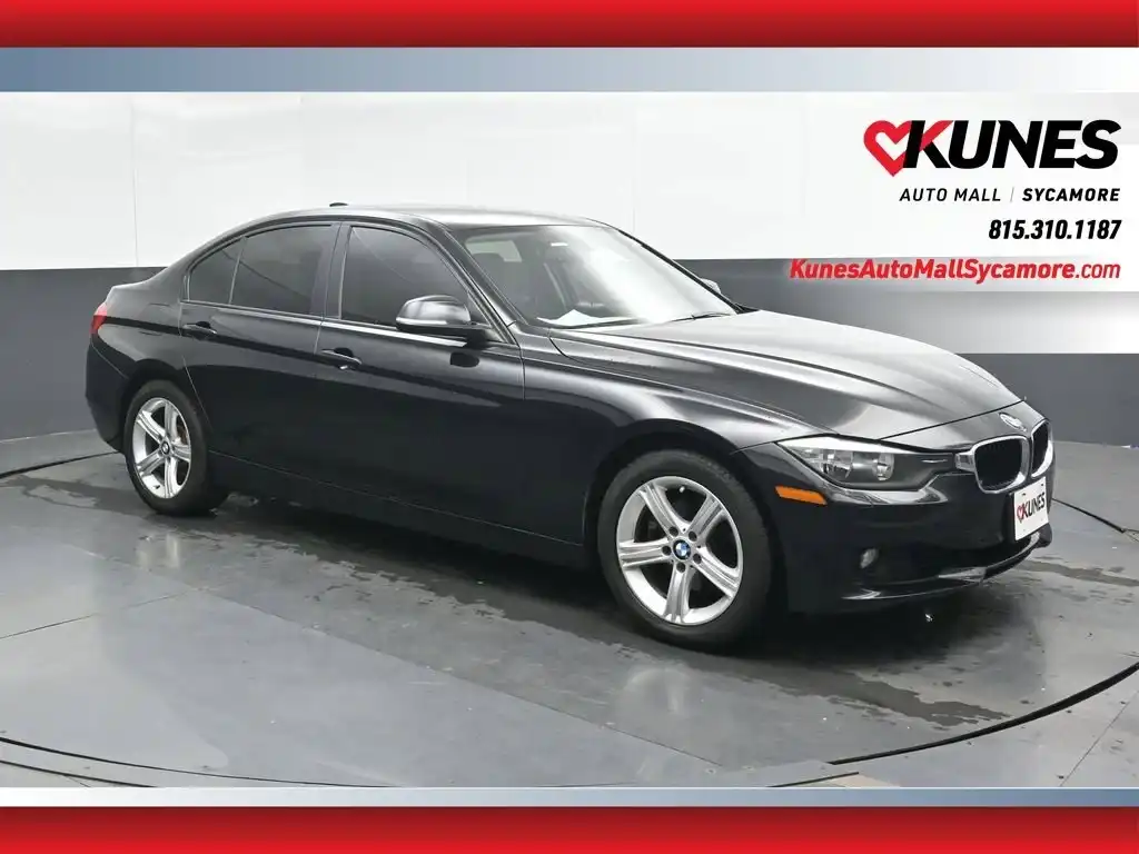 2013 BMW 3 Series 328i xDrive Sedan's photo