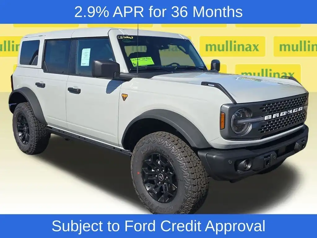 2026 Ford Bronco Badlands 4WD's photo