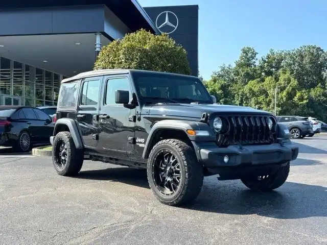 2018 Jeep Wrangler Sport's photo