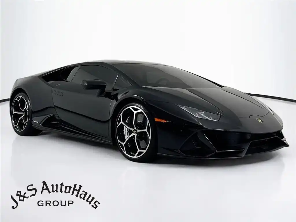 2020 Lamborghini Huracan EVO Coupe's photo