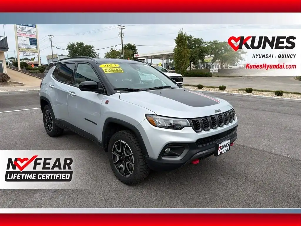 2025 Jeep Compass Trailhawk 4X4's photo
