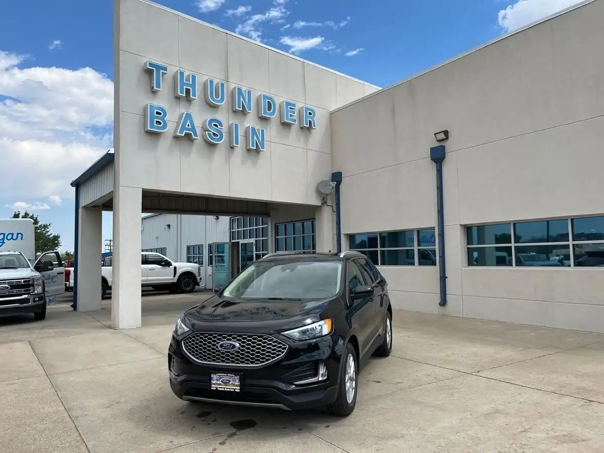 2024 Ford Edge SEL AWD's photo