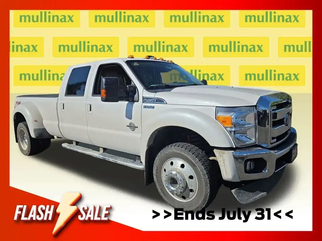 2016 Ford F-450 Lariat 4x4 Crew Cab 8' Box DRW's photo