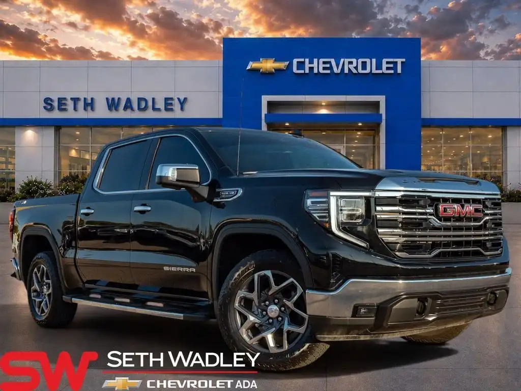 2025 GMC Sierra SLT 4WD Crew Cab Short Box's photo