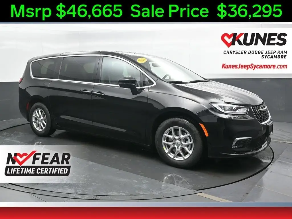 2026 Chrysler Pacifica Select photo 1