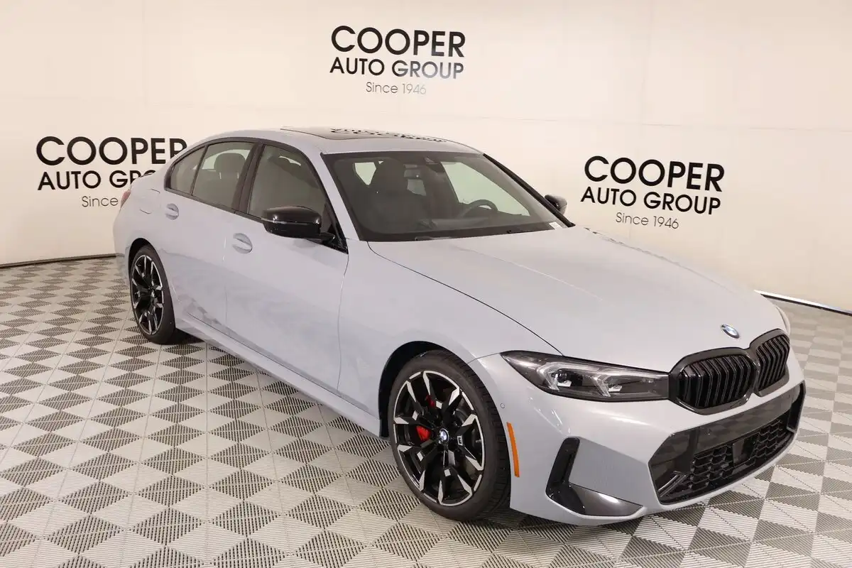 2026 BMW 3 Series 330i Sedan's photo