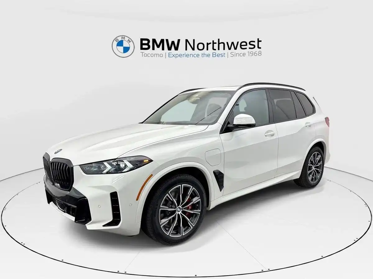 2026 BMW X5 xDrive50e's photo