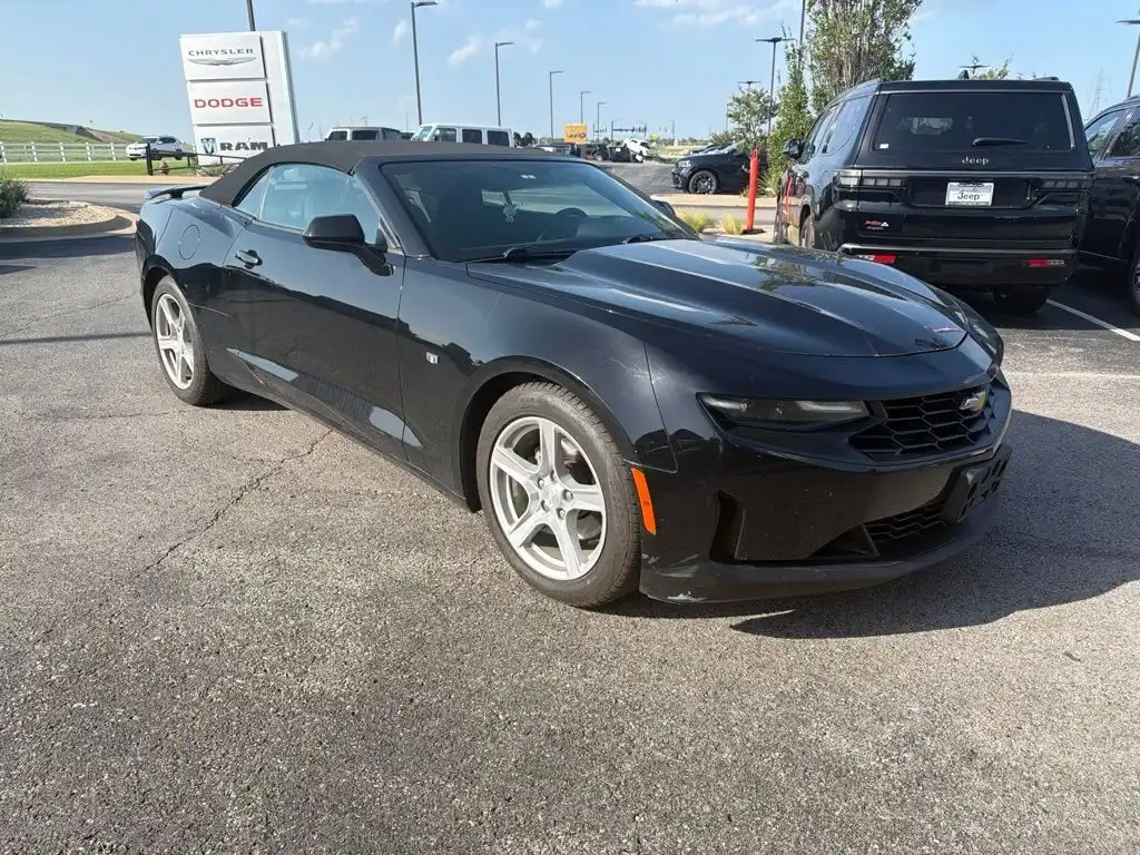 2020 Chevrolet Camaro 2.0 Convertible 1LT's photo