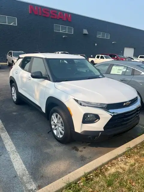 2023 Chevrolet Trailblazer LS's photo