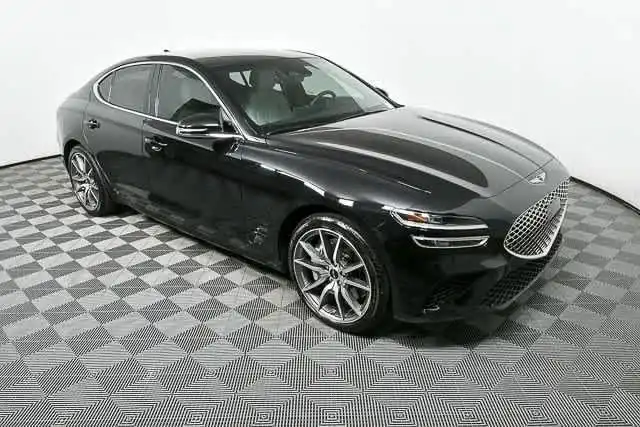 2025 Genesis G70 2.5T Standard's photo