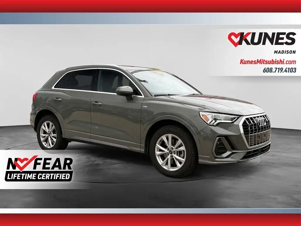 2025 Audi Q3 45 TFSI S Line Premium quattro's photo