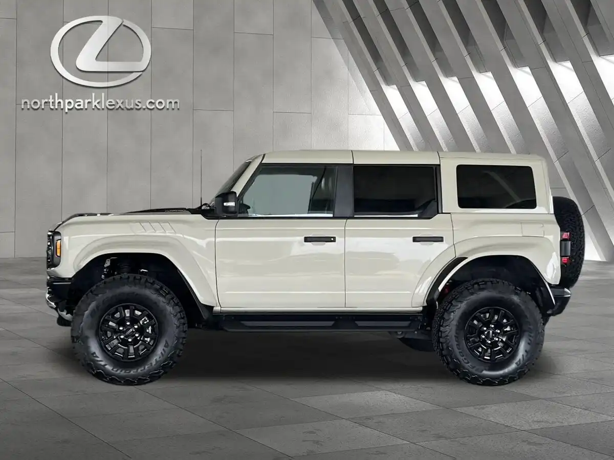 2025 Ford Bronco Raptor 4x4's photo