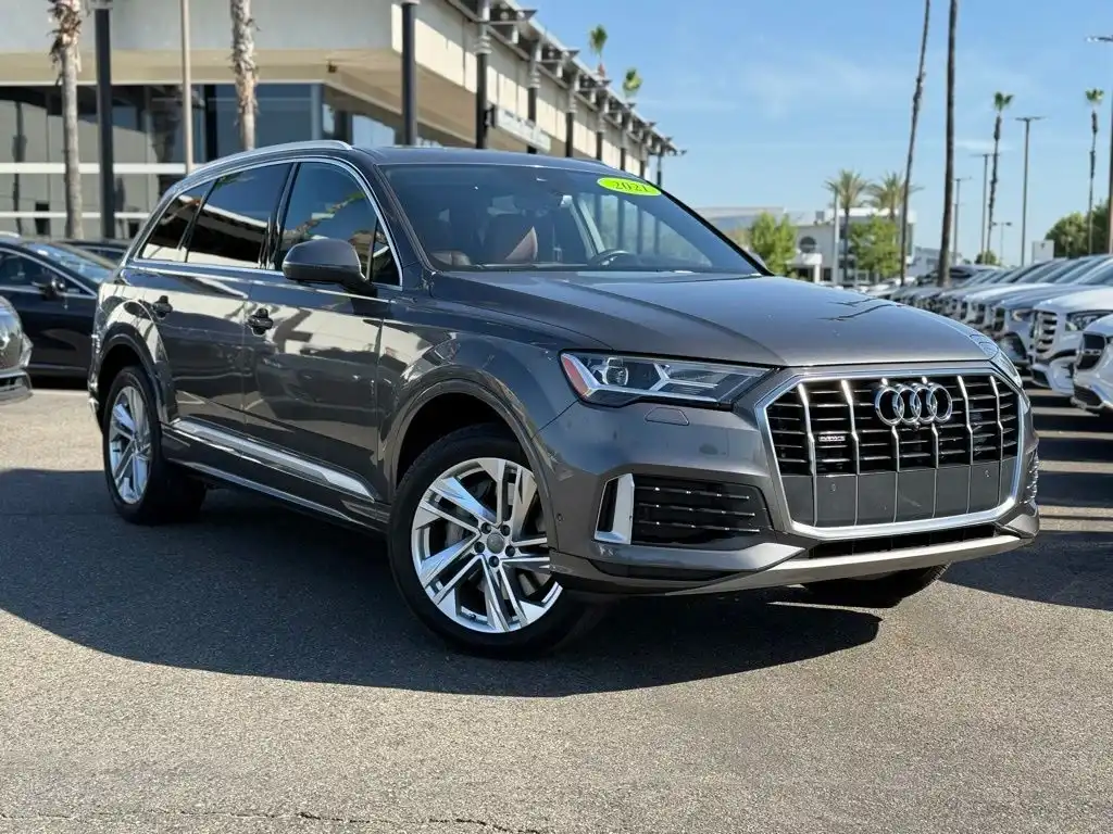 2021 Audi Q7 45 Premium quattro Tiptronic's photo