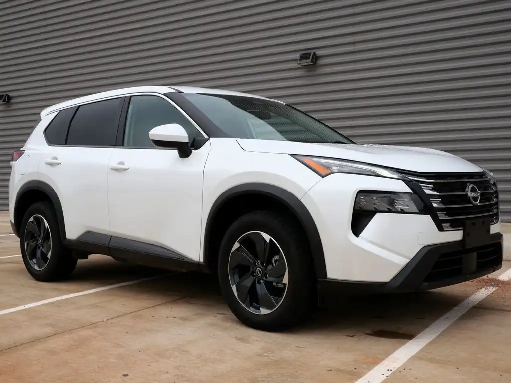 2024 Nissan Rogue SV AWD's photo
