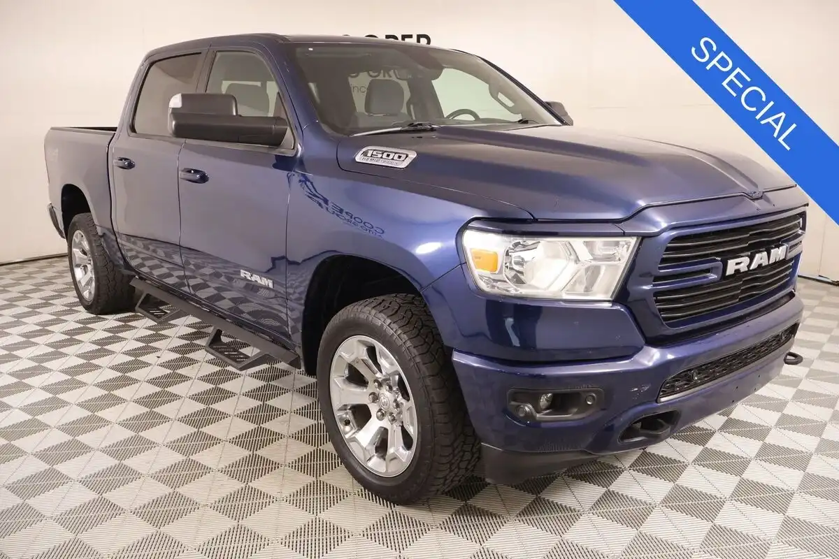 2021 RAM 1500 Big Horn/Lone Star 4WD Crew Cab 5'7's photo