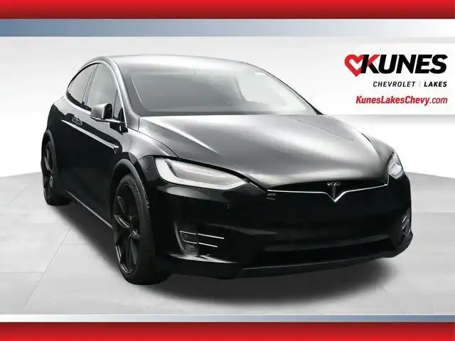2018 Tesla Model X's photo