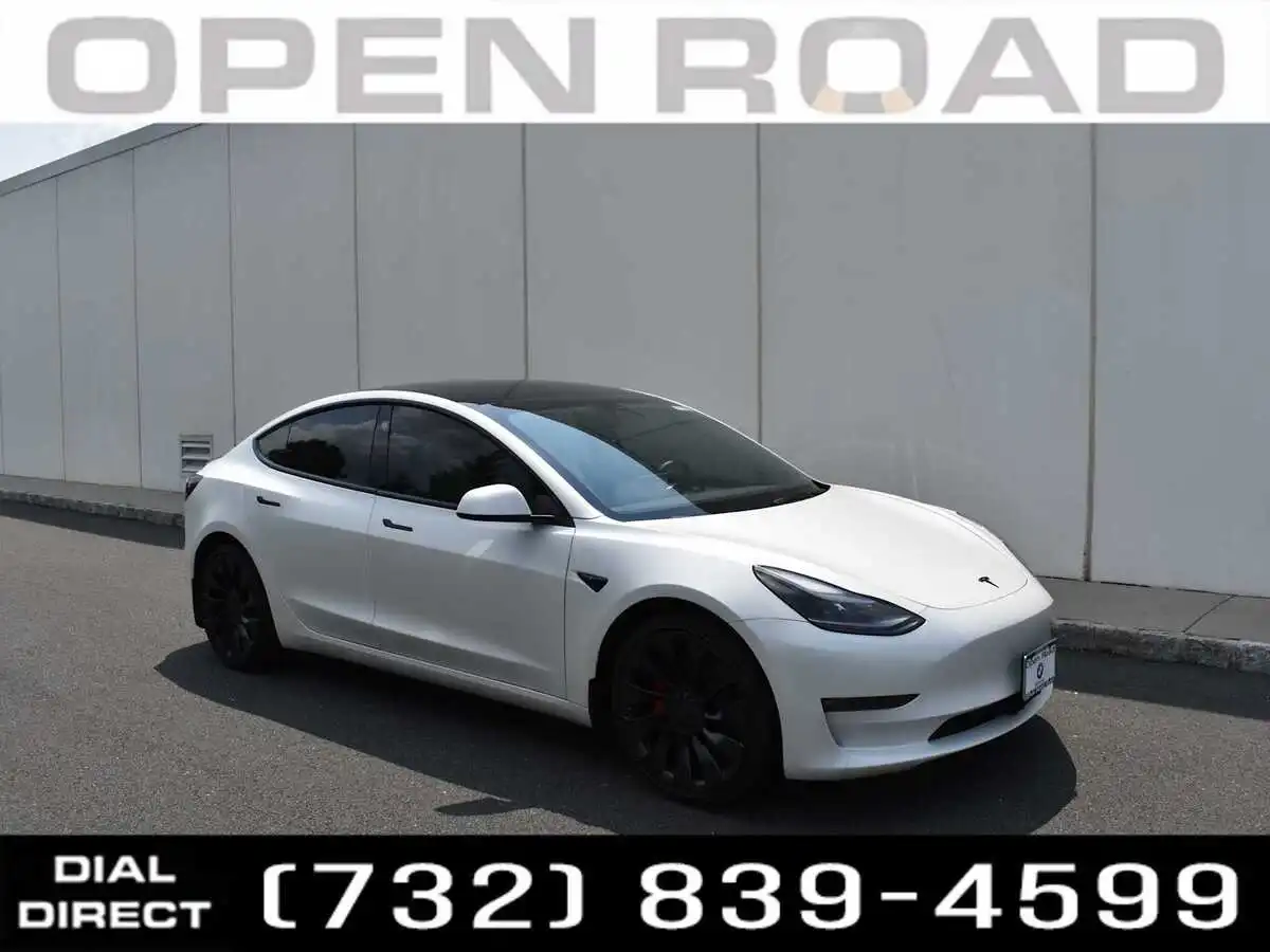 2023 Tesla Model 3 Performance's photo