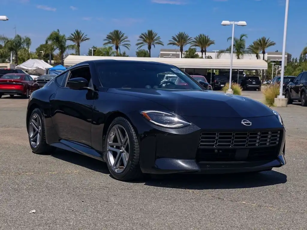 2025 Nissan Z Sport 9AT's photo