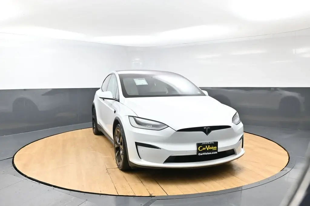 2023 Tesla Model X Long Range photo 3