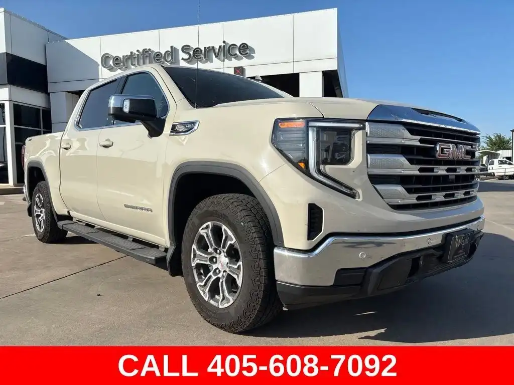 2026 GMC Sierra 4WD Crew Cab Short Box SLE's photo