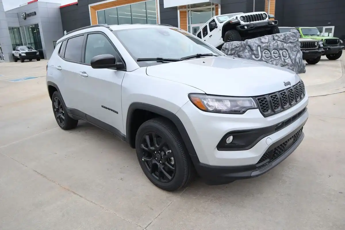 2026 Jeep Compass Altitude 4X4's photo