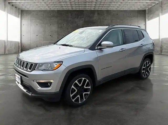 2017 Jeep Compass Limited 4X4's photo