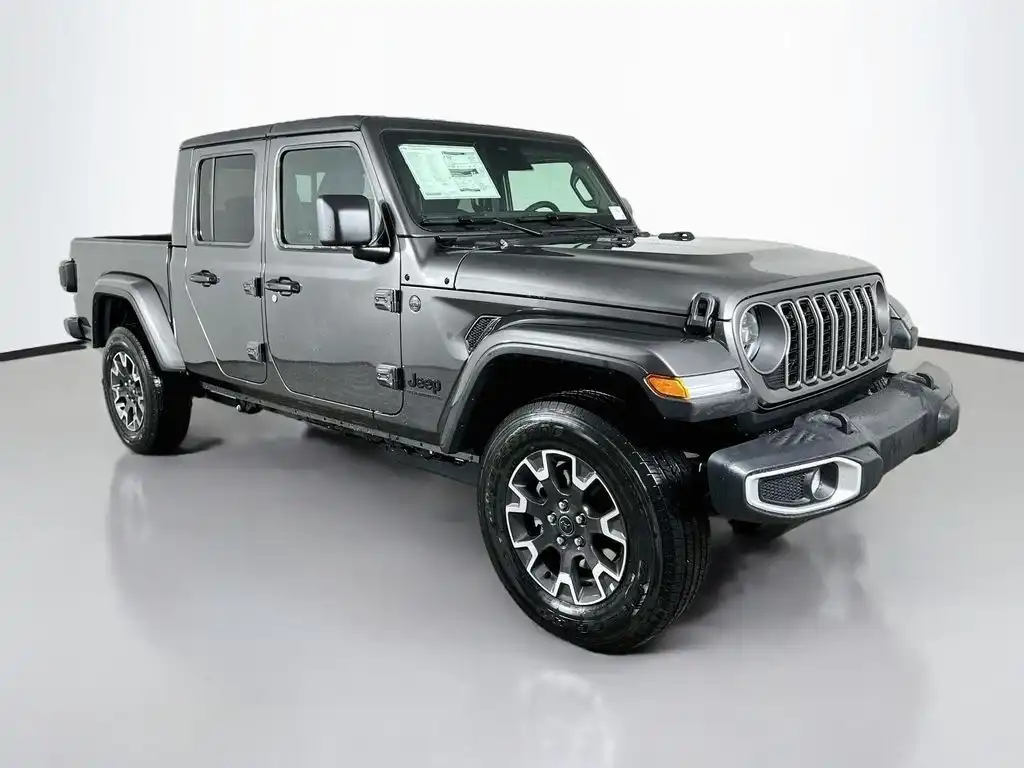 2026 Jeep Gladiator Sahara Auto's photo