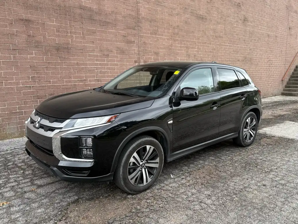 2025 Mitsubishi Outlander Sport 2.0 ES AWC CVT's photo