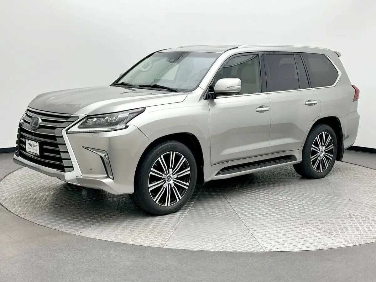 2018 Lexus LX 600 570 3-Row's photo