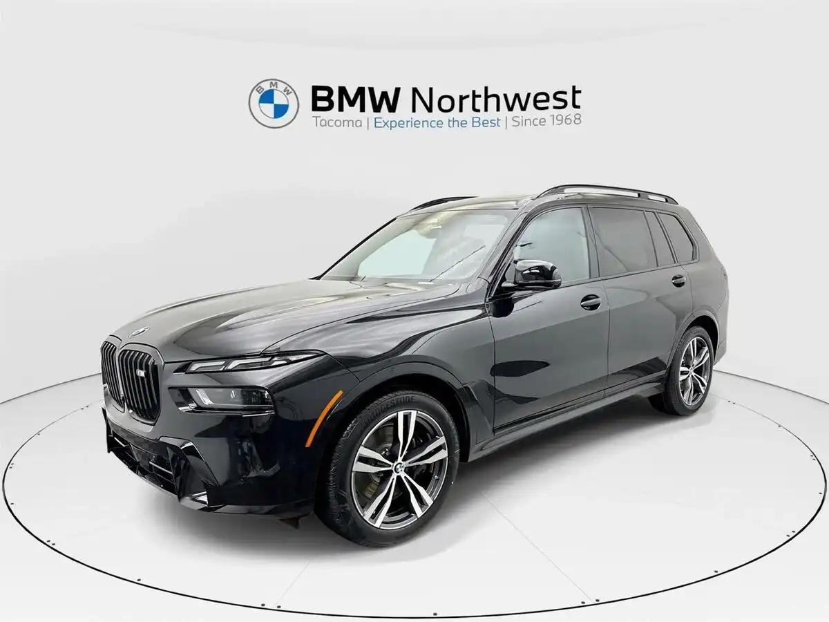 2026 BMW X7 M60i's photo