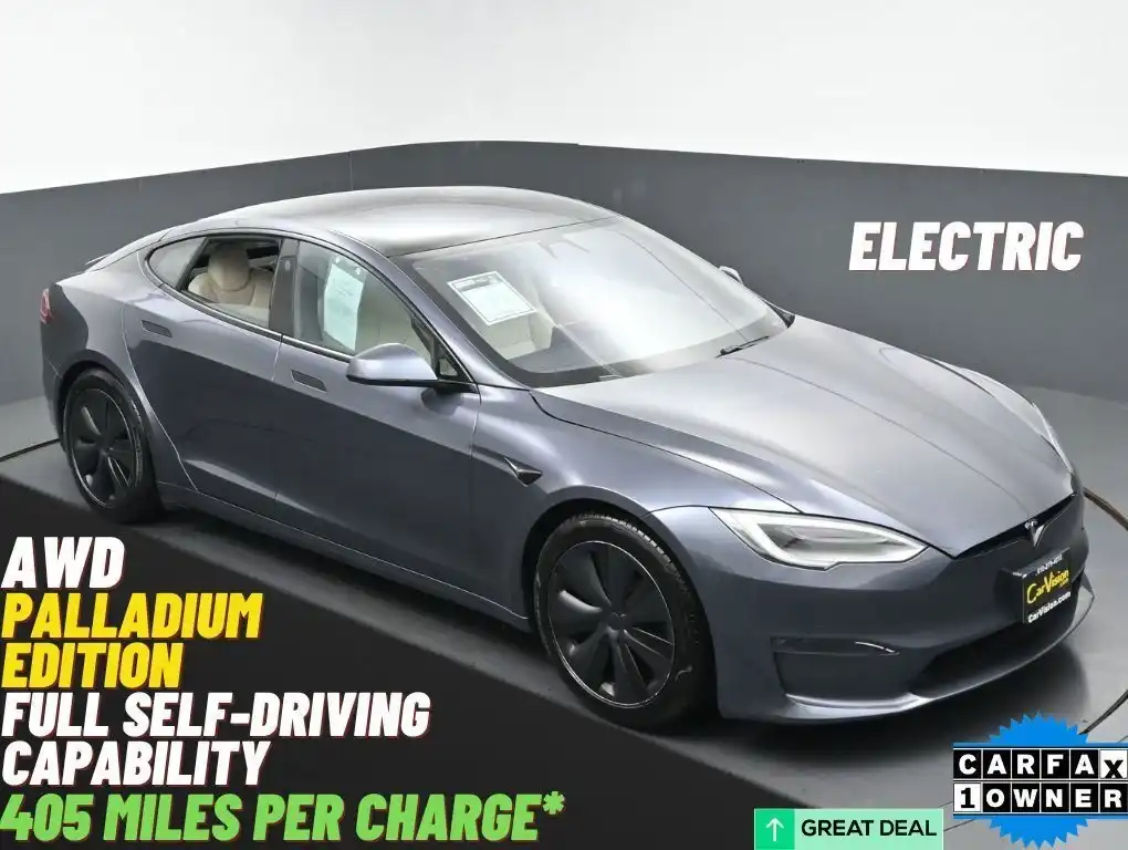 2022 Tesla Model S Long Range's photo