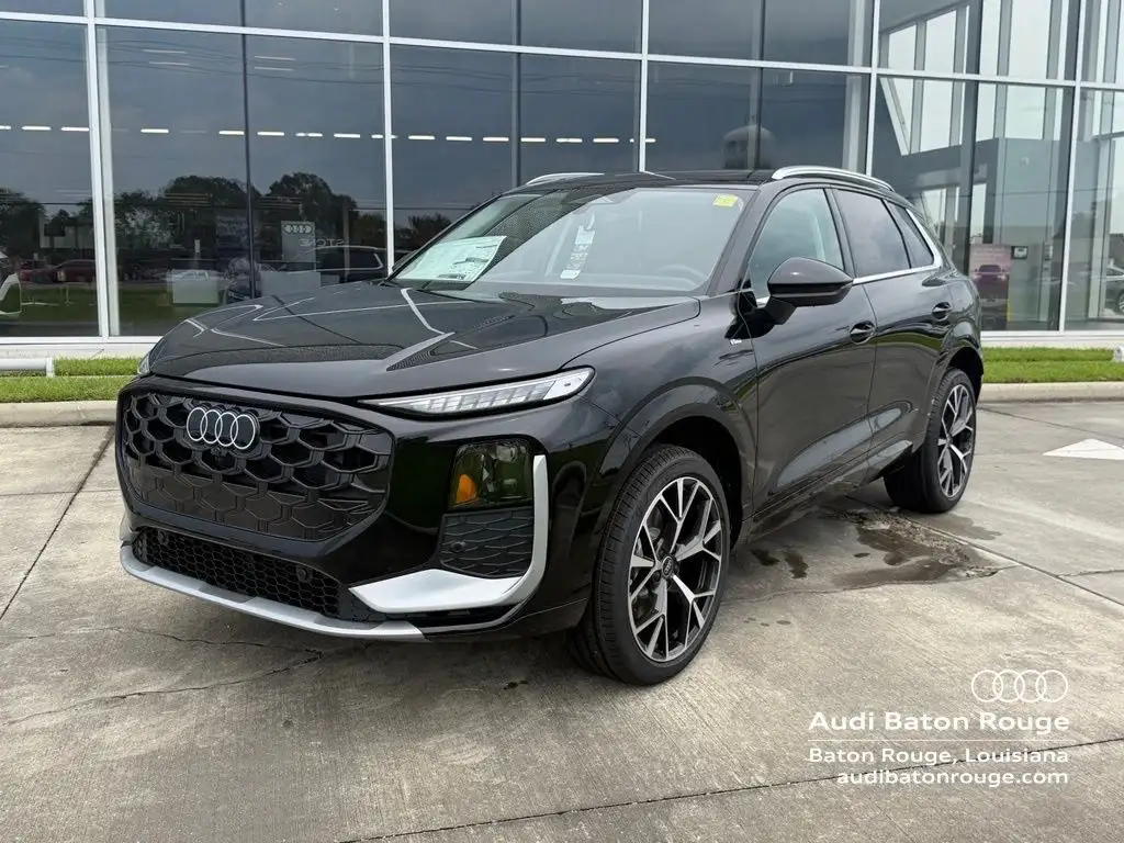2026 Audi Q3 S line quattro's photo
