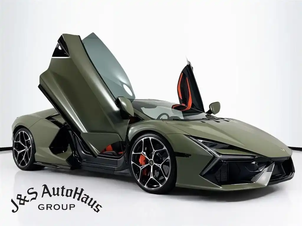 2024 Lamborghini Revuelto 6.5 DCT 4WD's photo