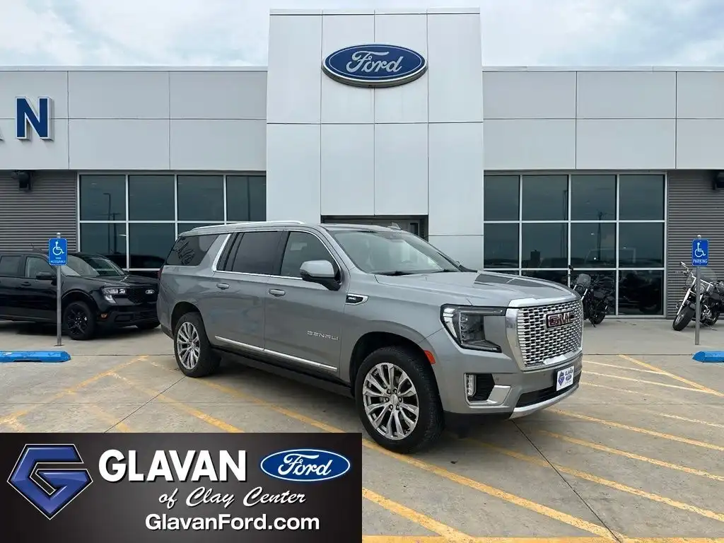 2024 GMC Yukon Denali AWD's photo