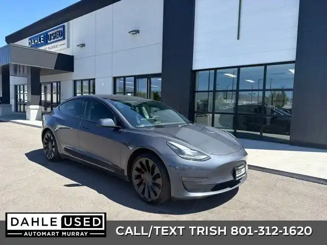 2023 Tesla Model 3 Performance's photo